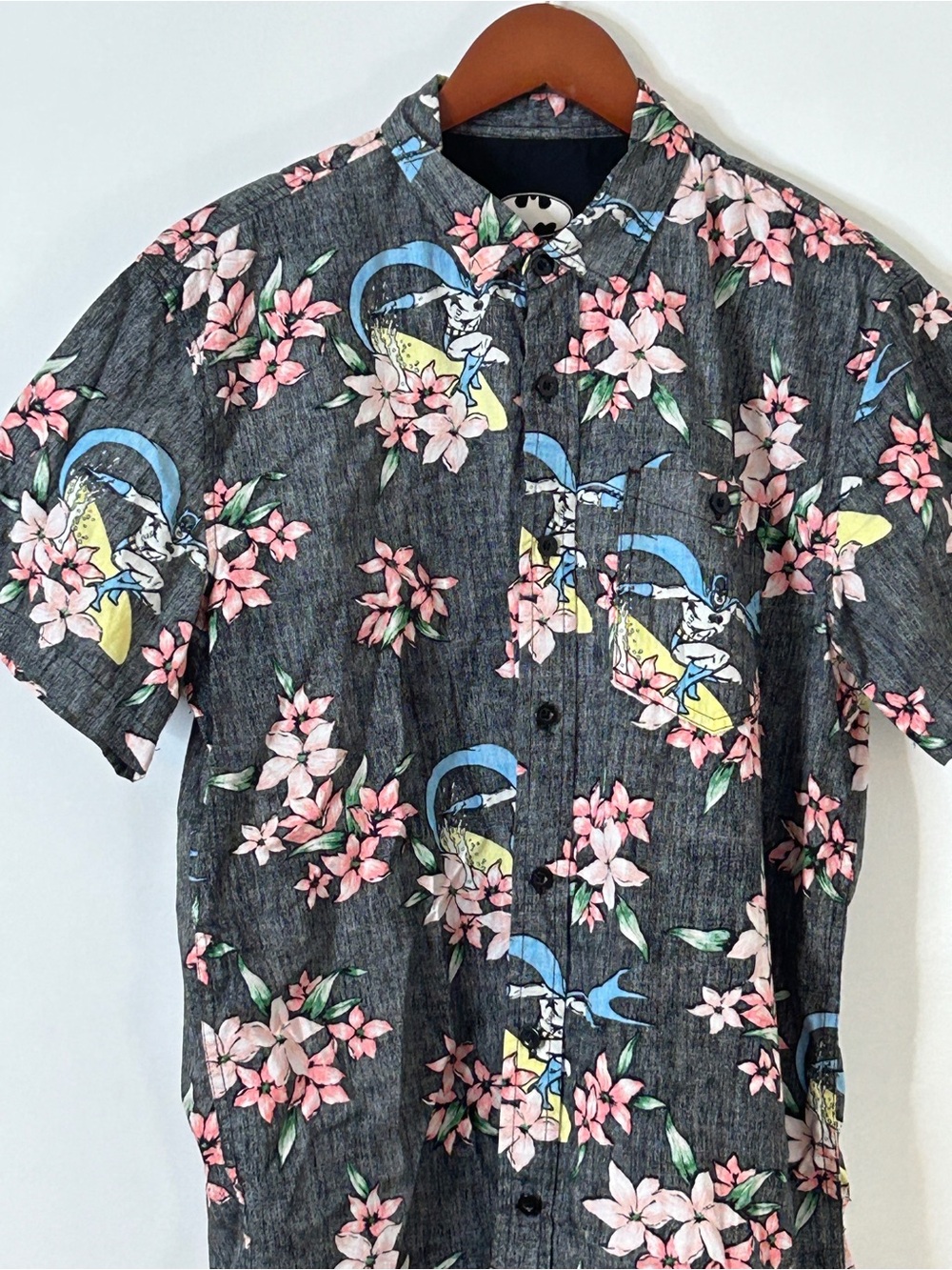 Batman Shirt Men's Large Hawaiian Surf Reverse Print Button Shirt DC Comics